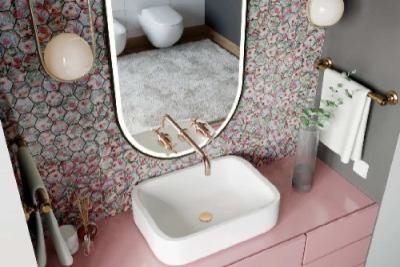 Cor de rosa na casa de banho